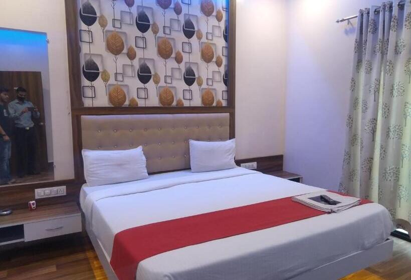 酒店 Rest Inn Pune