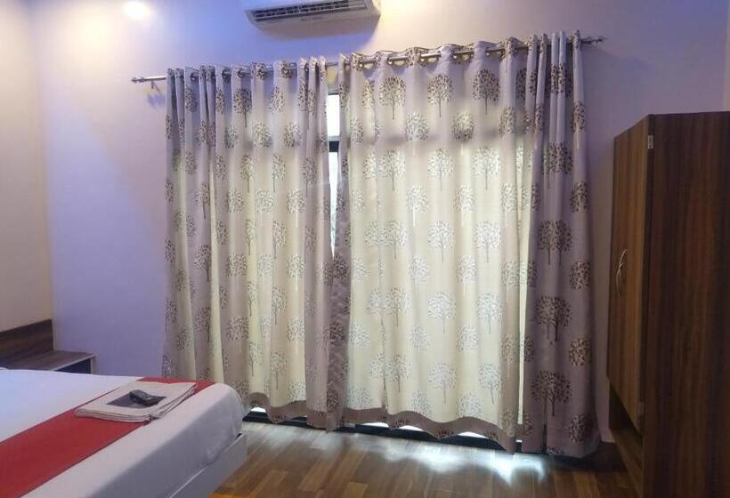 酒店 Rest Inn Pune