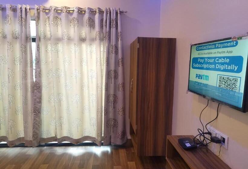 酒店 Rest Inn Pune