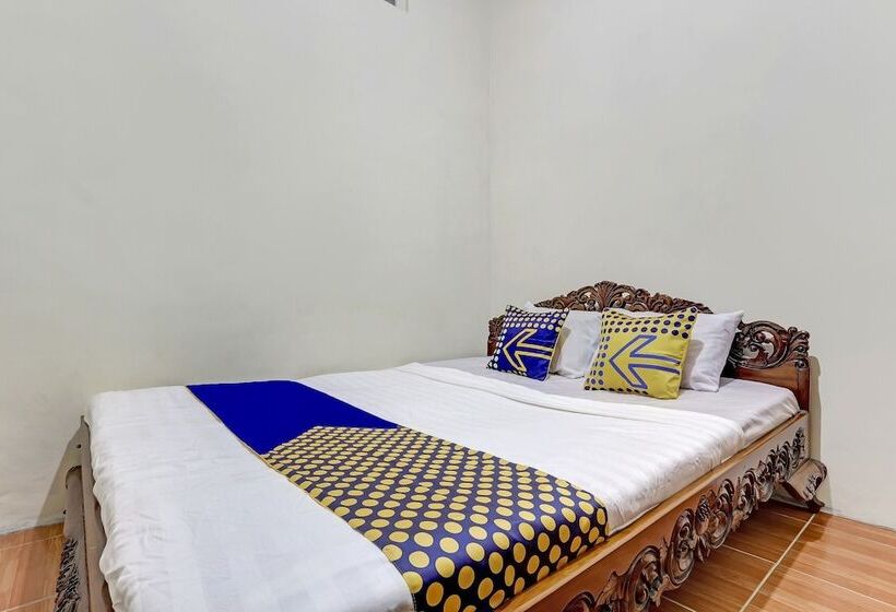 فندق Spot On 90744 Alika Homestay