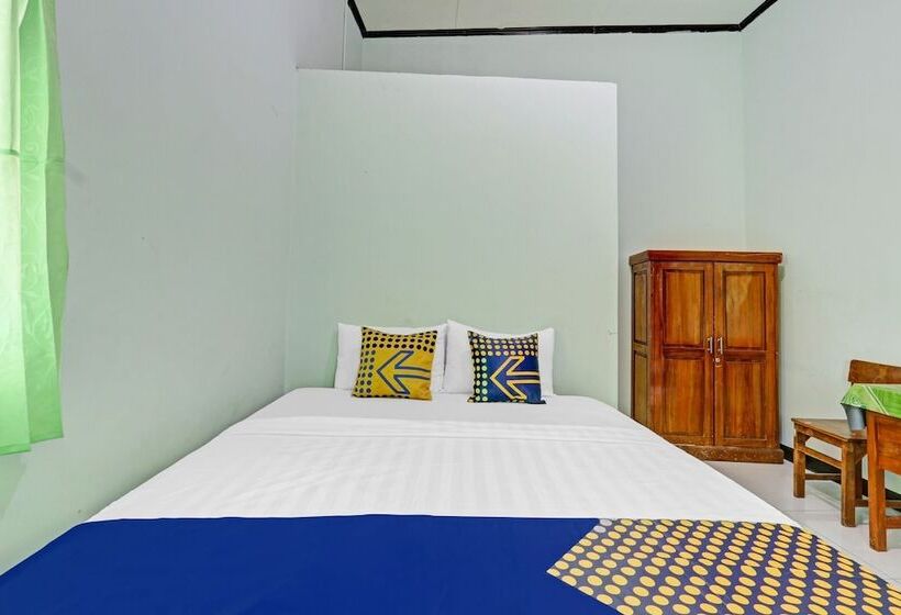 فندق Spot On 90760 Homestay Al Madina Syariah