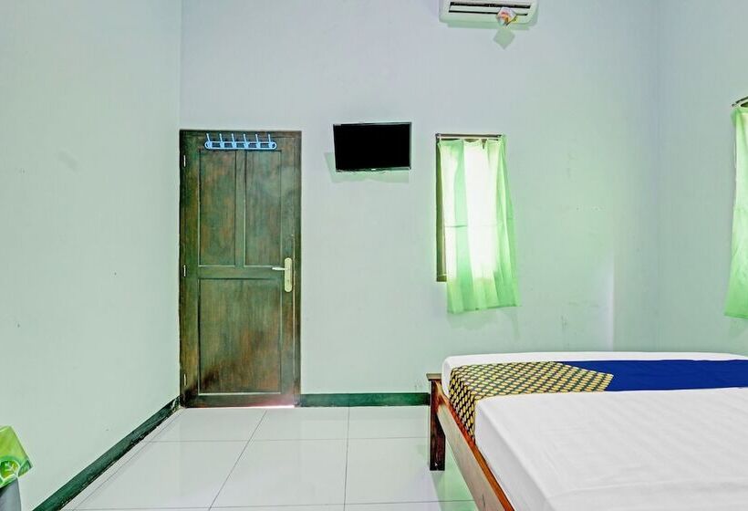 فندق Spot On 90760 Homestay Al Madina Syariah
