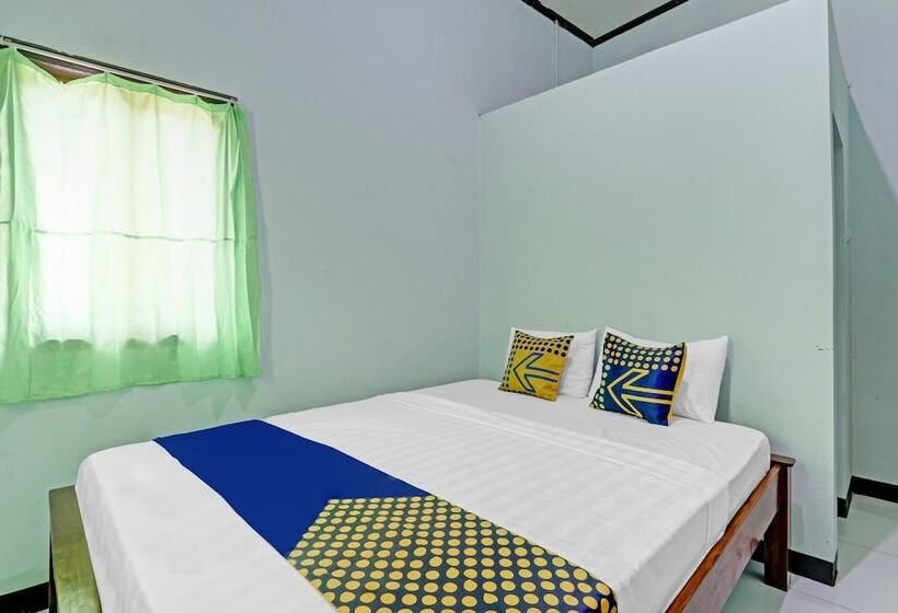 فندق Spot On 90760 Homestay Al Madina Syariah