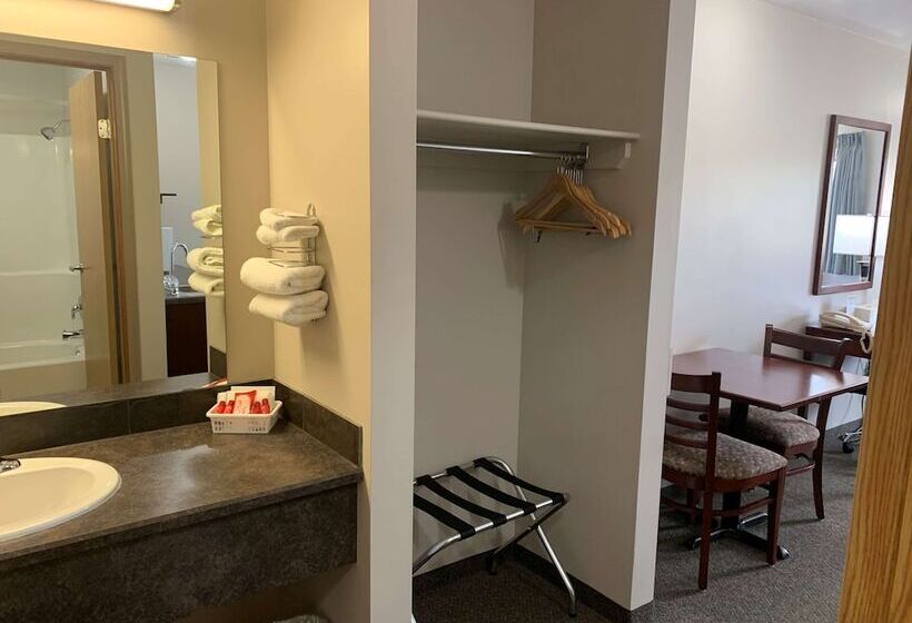 Surestay Plus Hotel By Best Western Hardisty