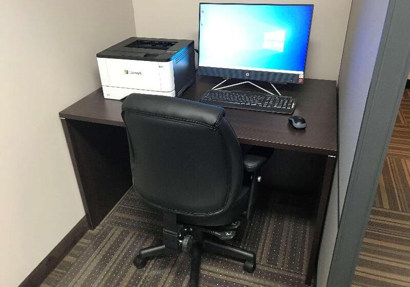 Surestay Plus Hotel By Best Western Hardisty