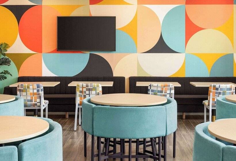 The Orbit Hotel, Trademark Collection By Wyndham