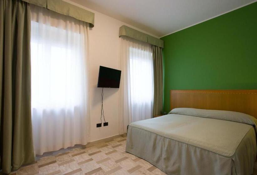 فندق Villa Nazareth Fermo