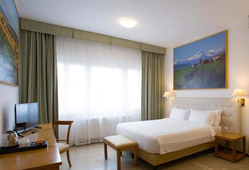 فندق Villa Nazareth Fermo