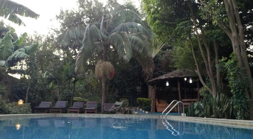 هاستل Karibu Heritage House