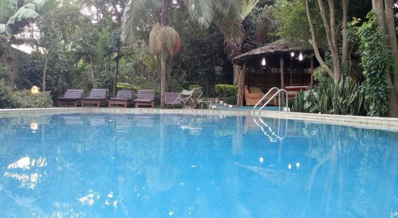 هاستل Karibu Heritage House