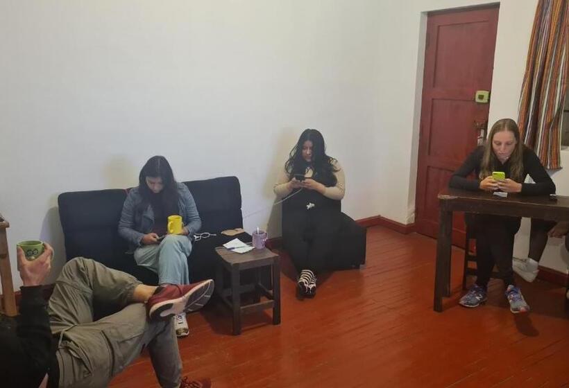 هاستل Sk Hostal