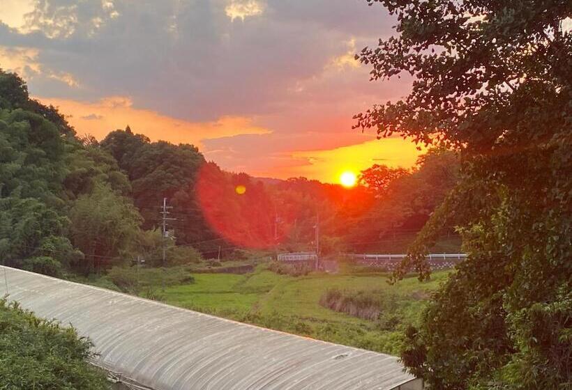 مبيت وإفطار Kizuna Guesthouse