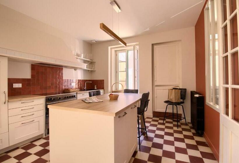 مبيت وإفطار Les Corderies