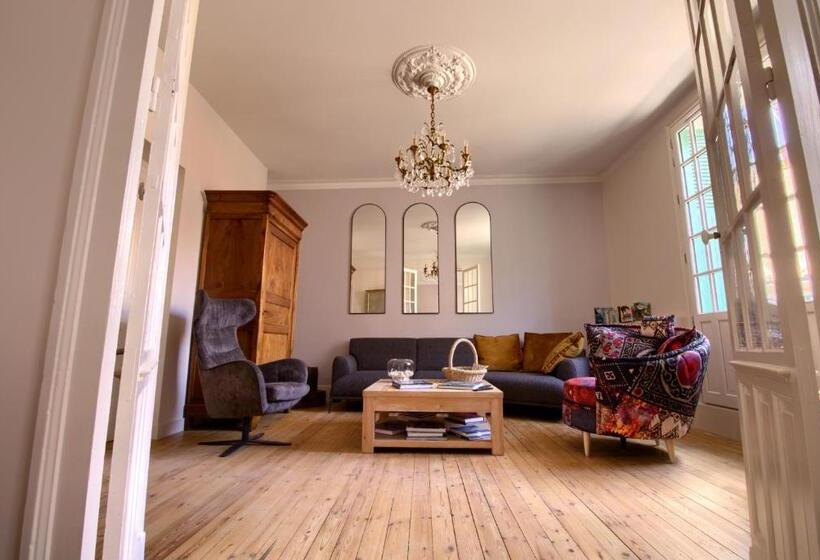 مبيت وإفطار Les Corderies