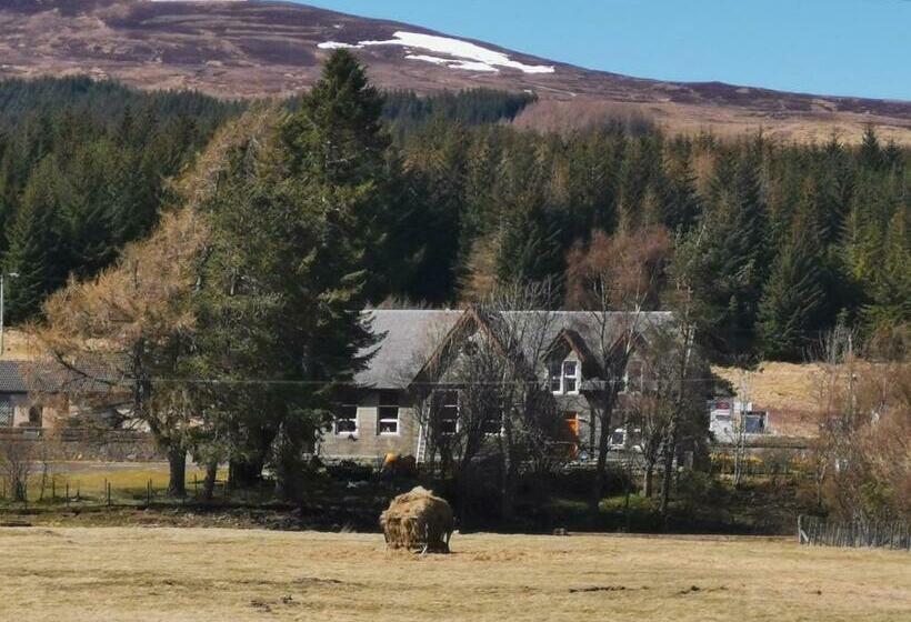 Dalwhinnie Old School Hostel