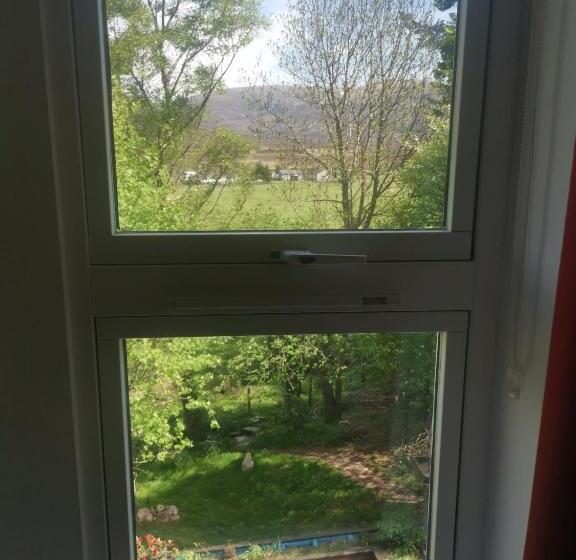 Dalwhinnie Old School Hostel