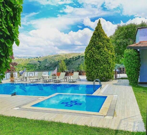 Celik Termal Butik Otel