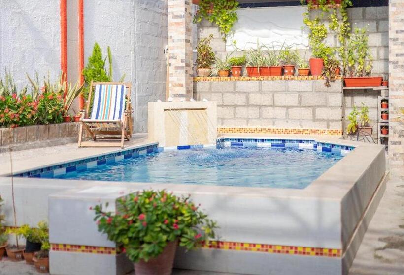 هتل Ayenda Cañaguate