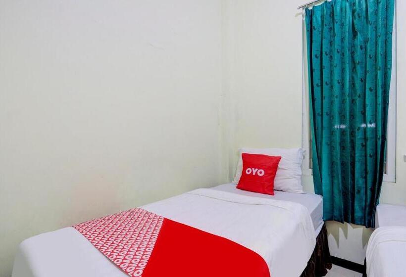 酒店 Capital O 90709 Djati Guest House