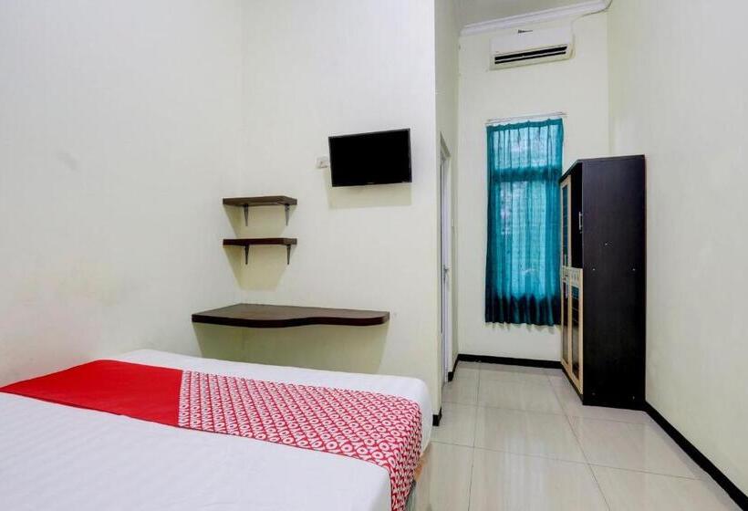 酒店 Capital O 90709 Djati Guest House