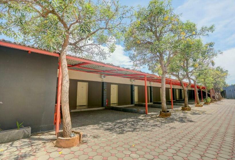 Hotel Collection O 90716 Grand Hills  And Resto