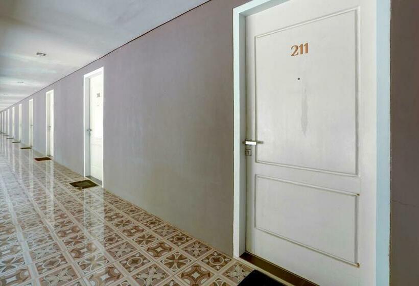 Hotel Collection O 90716 Grand Hills  And Resto