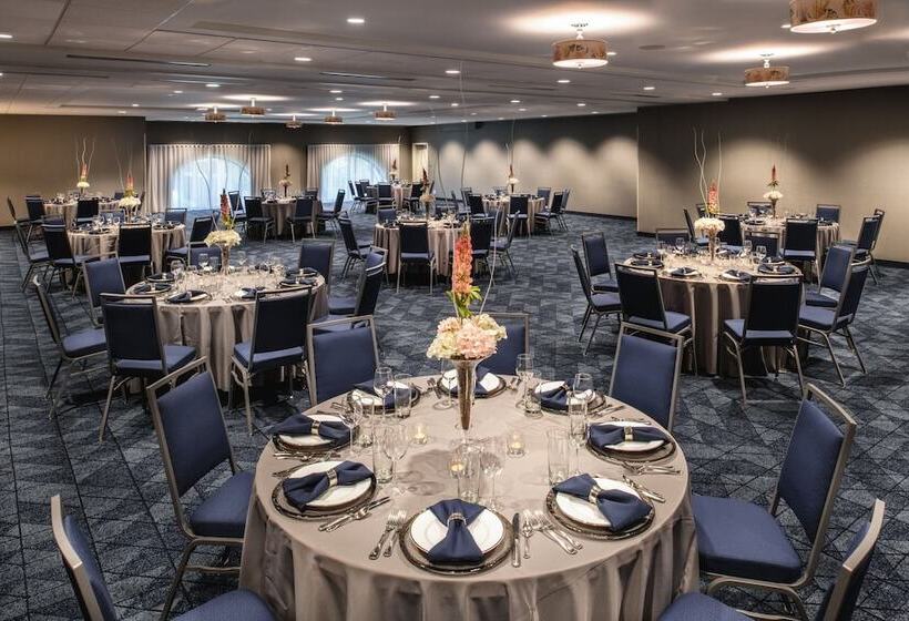 فندق Courtyard By Marriott Santa Cruz