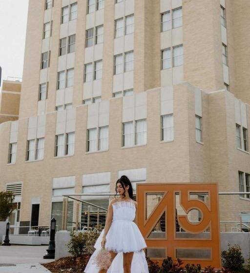 בית מלון כפרי Forty Five, Macon, A Tribute Portfolio