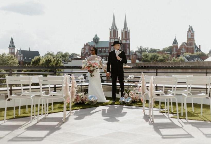 בית מלון כפרי Forty Five, Macon, A Tribute Portfolio