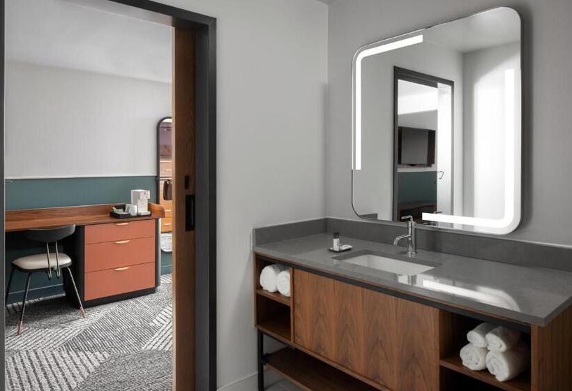 בית מלון כפרי Forty Five, Macon, A Tribute Portfolio