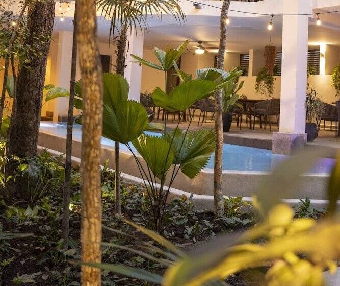 호텔 K Uyen Boutique