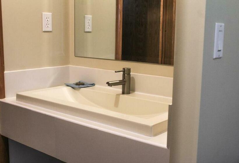 호텔 La Huerta Inn & Suites