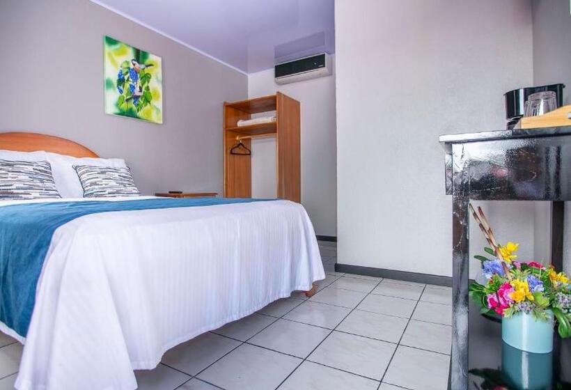 בית מלון כפרי La Vid La Fortuna