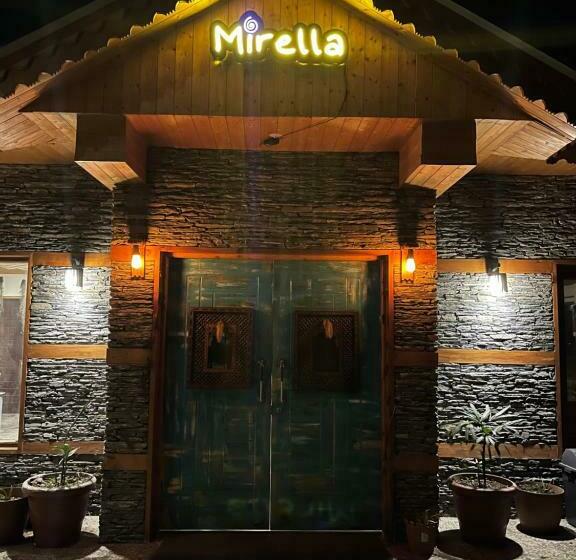 Отель Mirella