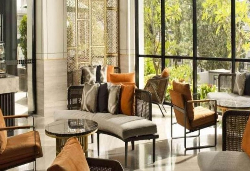 Отель Santika Premiere Padang