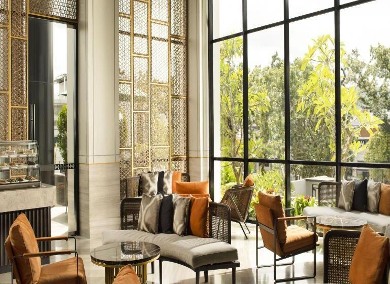 Отель Santika Premiere Padang