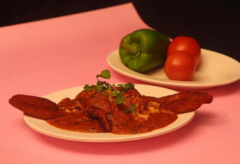 فندق Seasons Inn