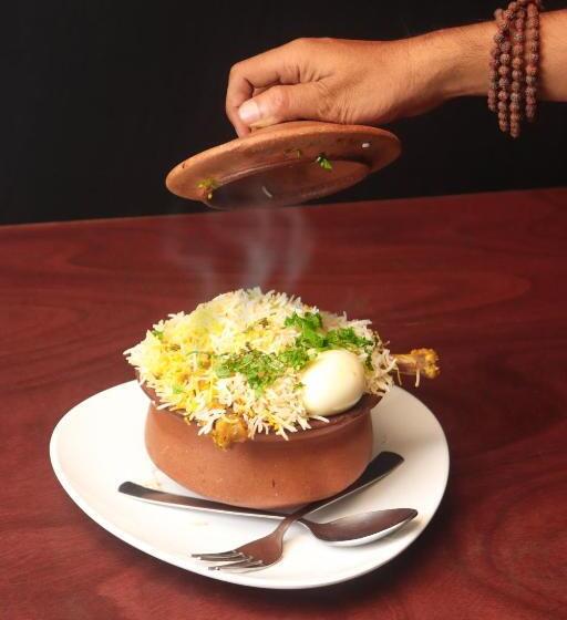 فندق Seasons Inn