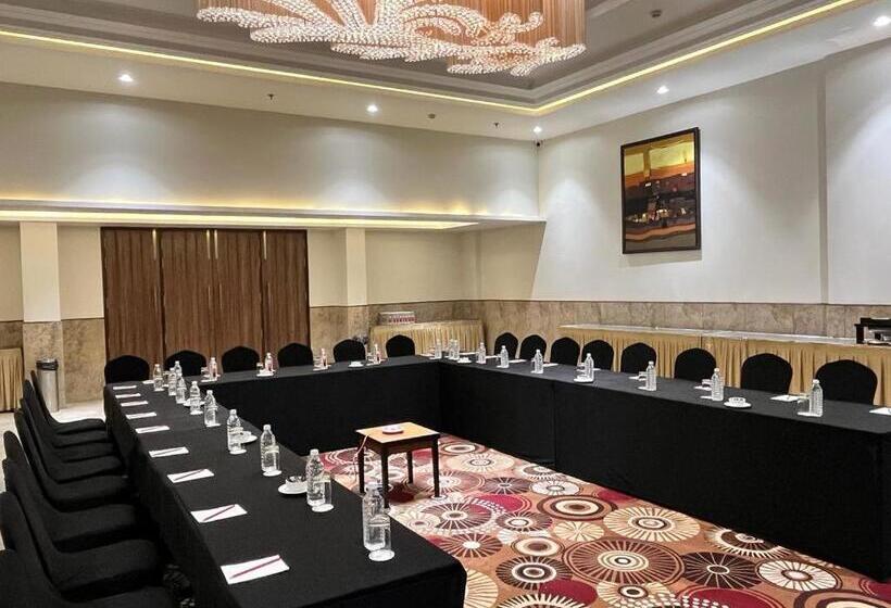 בית מלון כפרי Lalita Grand