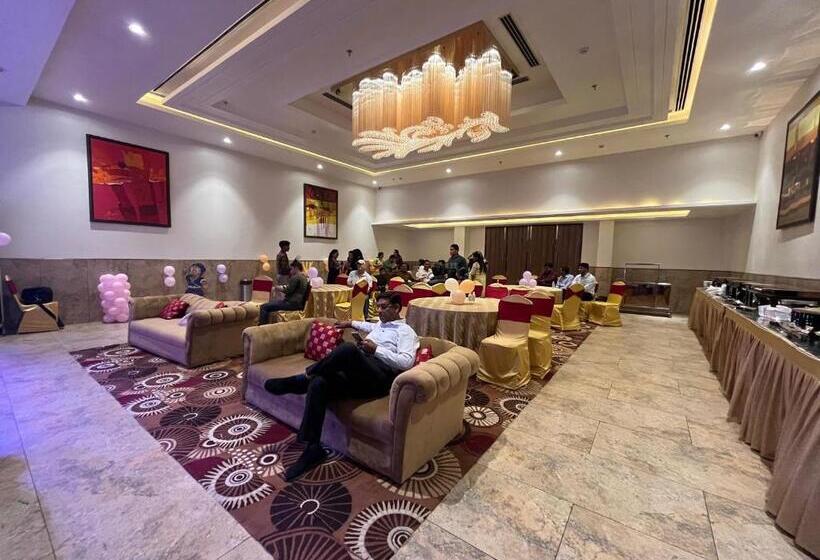 בית מלון כפרי Lalita Grand