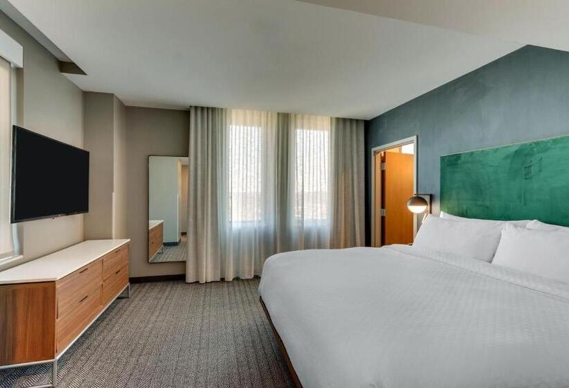 The Threefoot Hotel, Meridian, A Tribute Portfolio