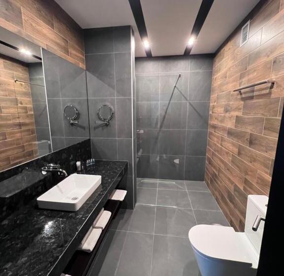 בית מלון כפרי Tita Family House