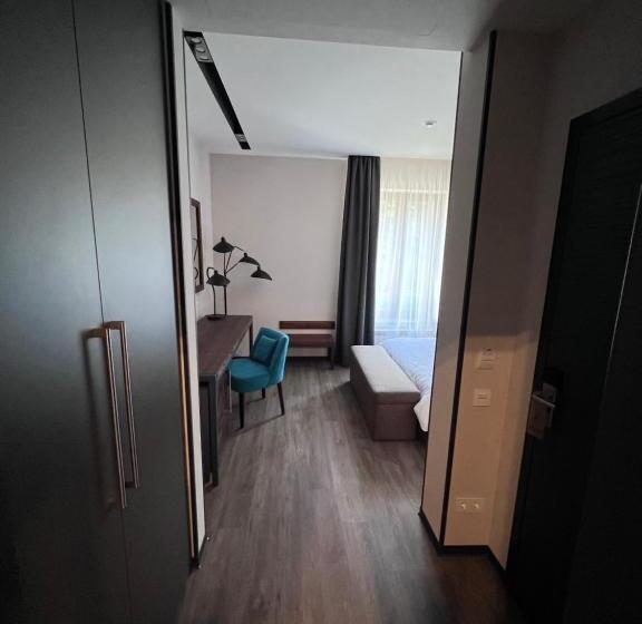 בית מלון כפרי Tita Family House