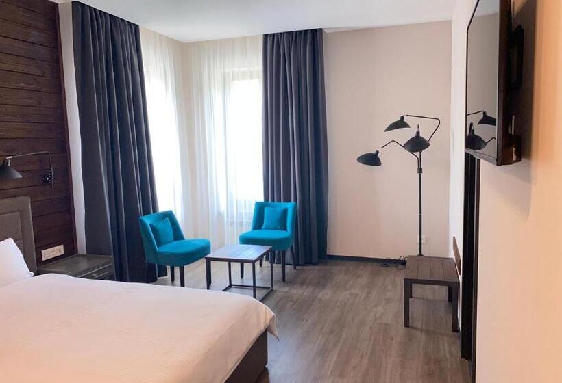 בית מלון כפרי Tita Family House