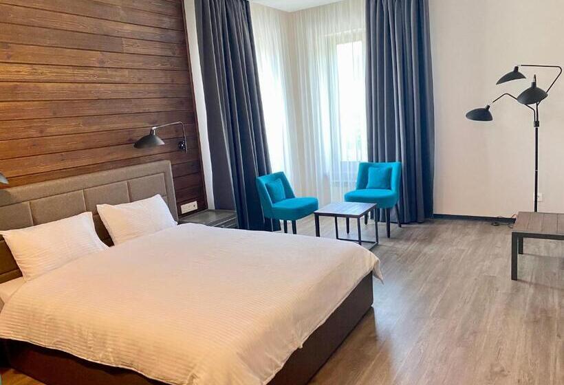 בית מלון כפרי Tita Family House