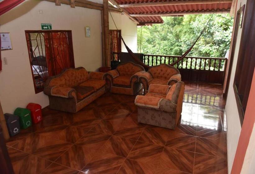 بنسيون El Retorno