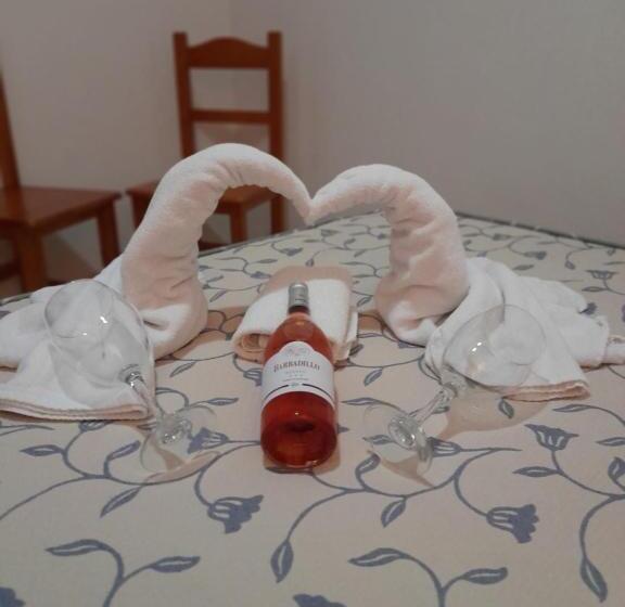 膳宿费 Hospedaje Benacazon A49