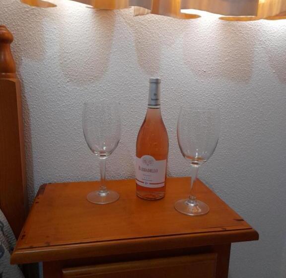 膳宿费 Hospedaje Benacazon A49