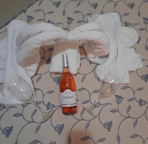 膳宿费 Hospedaje Benacazon A49