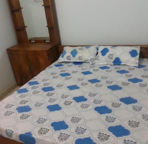 פנסיון Mahadev Guest House